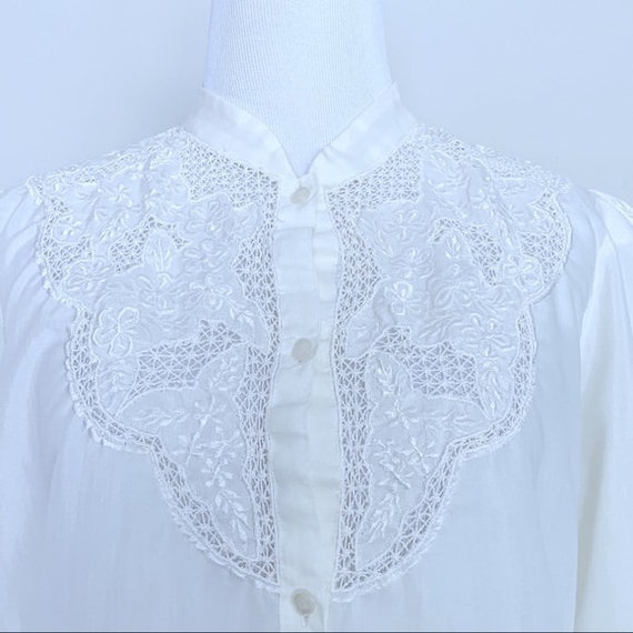 Vintage 1970's Ivory Lace Embroidered Long Sleeve… - image 3