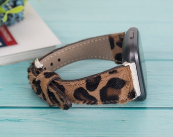 Leopard Leder Fitbit Band: Versa & Sense, personalisiertes Armband