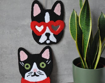Punch Needle Cat & French Bulldog Wall Hanging: Tufted Home Decor