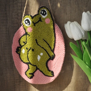 Cheeky Frog Tufted Wall Hanging | Hand Tufted Frog Wall Decor | Cute Punch Needle Animal Decor | Handmade Wall Art Gift