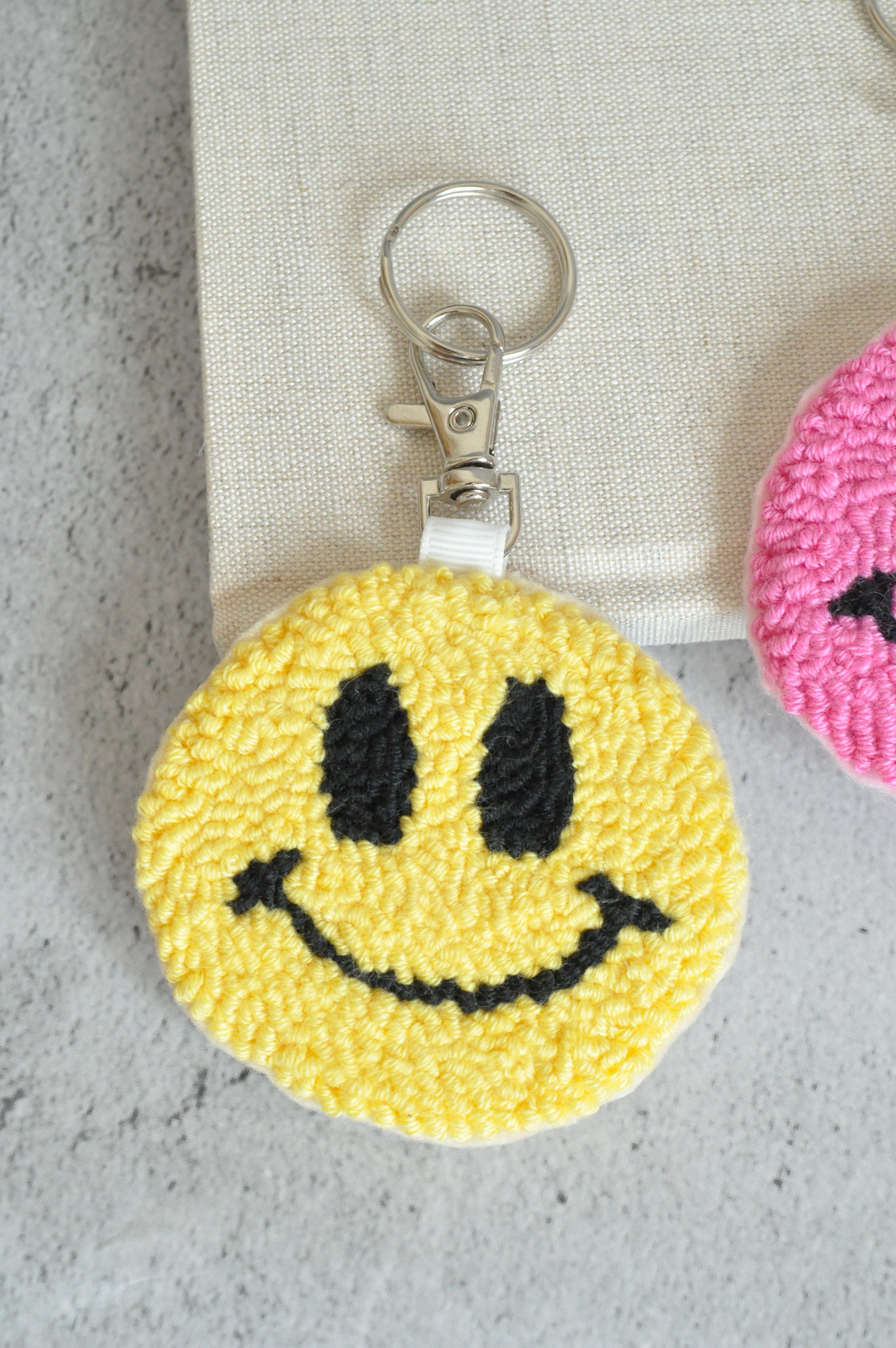 Handmade Punch Needle Smiley Keychain, Emoji Bag Charm - Etsy