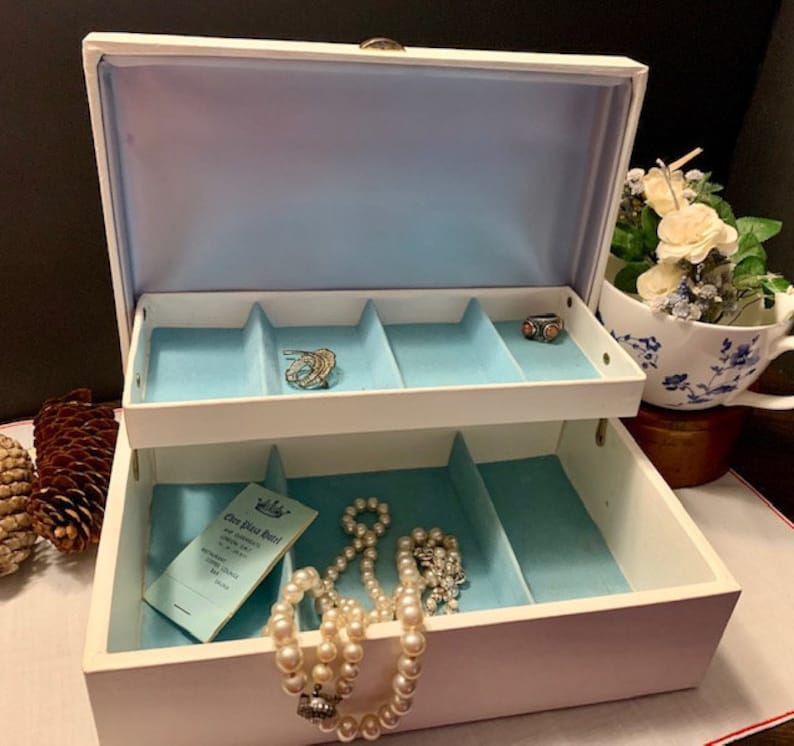 Pink Rose Buxton Jewelry Box Vintage 1960s Retro Dresser Box 1970s Storage Powder Blue Liner White Faux Leather