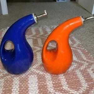 Rachel Ray ceramic olive oil and vinegar dispensers Orange and Blue