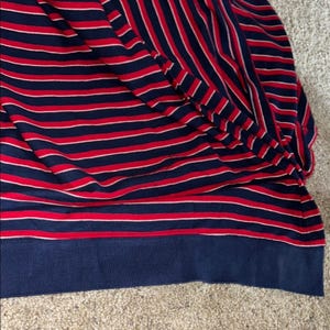Sábana plana completa de Ralph Lauren con rayas azules y rojas