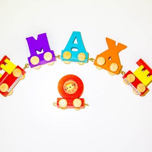 Alfabeto de madera coloridas letras de tren para nombre personalizado como regalo para niños