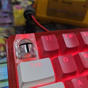 Mandalorian Warrior Artisan Resin Keycap - Cherry MX Compatible - Star Wars ESC Key - Unique Gift for Keyboard Lovers