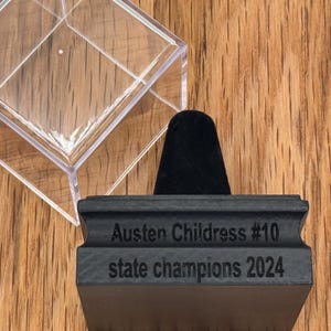 Championship Ring Display Case – Personalized Wooden & Acrylic Holder | Engraved Sports Memorabilia Stand | Athlete Gift