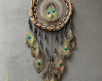 Pfauenfeder Traumfänger: Boho Wandbehang, natürliche Materialien
