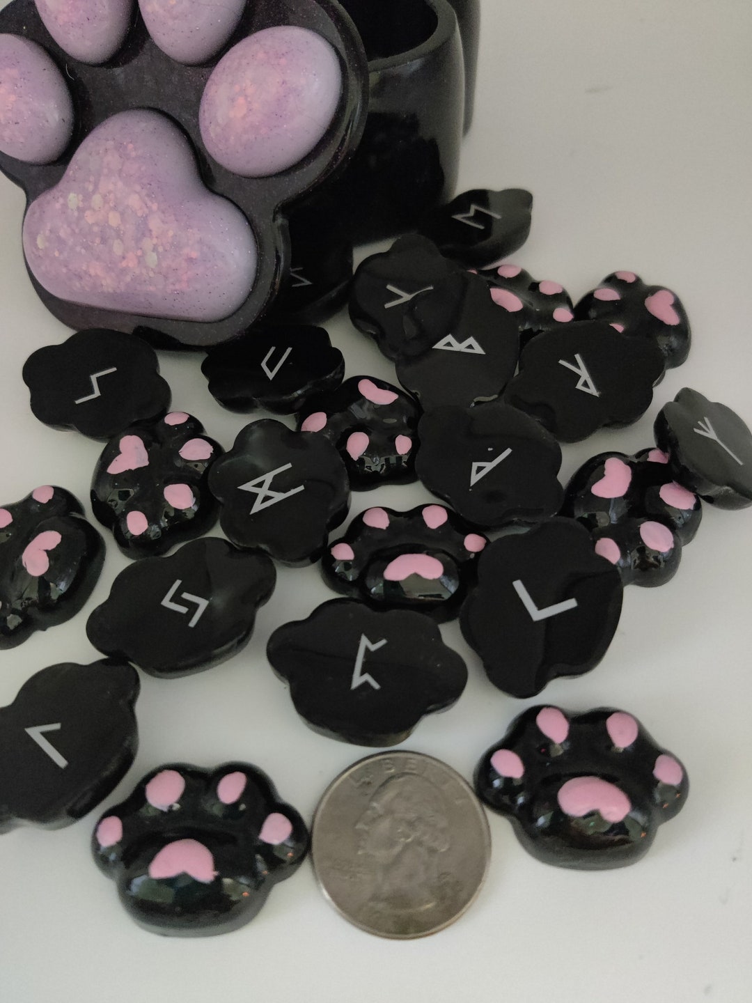 Cat Paw Rune Set, Elder Futhark, Norse Pagan Divination - Etsy
