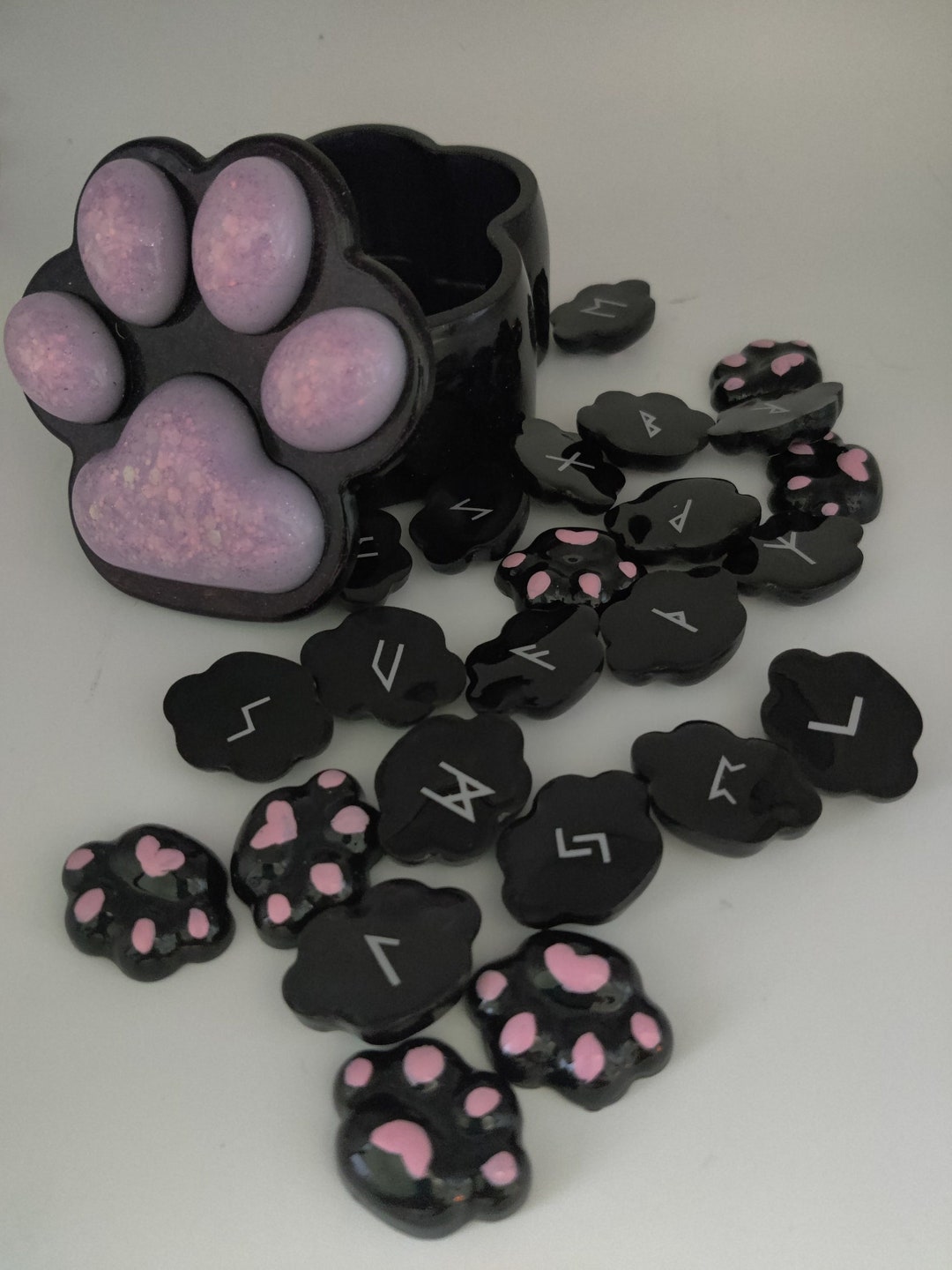 Cat Paw Rune Set Elderfuthark Norse Viking Runes by KJ for Wicca ...