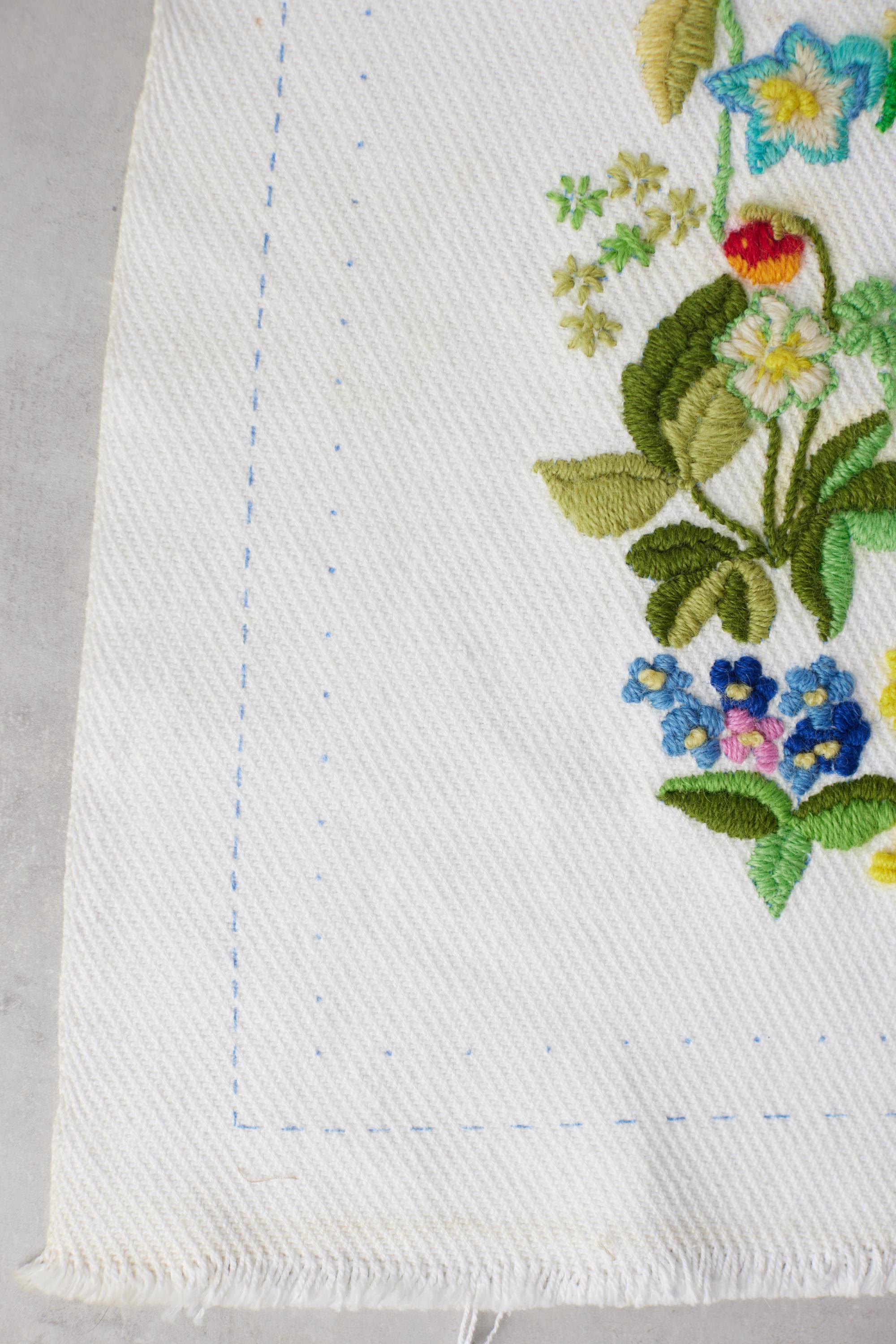Vintage Crewel, oreiller de broderie, floral, nature