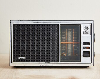 Vintage General Electric AM/FM Portable Radio Model 7-2857A - Etsy
