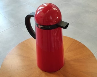 Thermos Hammar Sweden Plast art, design by Karl-Axel Andersson and Morgan Ferm - vintage 1980s red plastic carafe