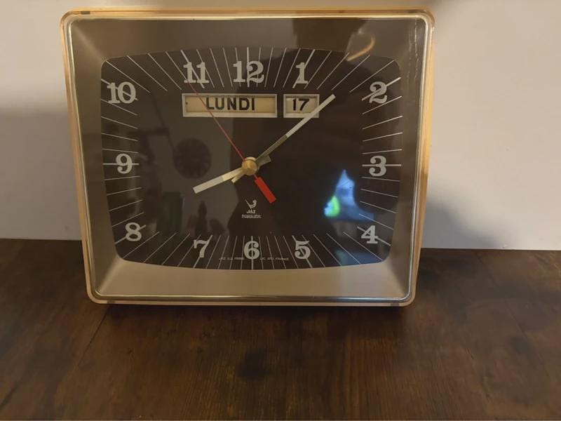 JAZ Transistor Vintage Wall Clock 1970s With Date - Elegant Retro