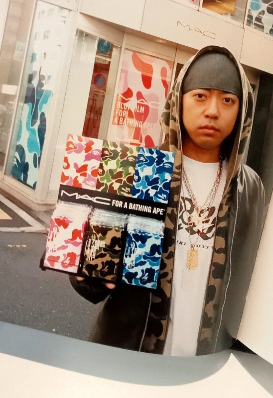 BAPE A Bathing Ape - Rizzoli Deluxe Limited Edition BAPE A Bathing Ape - Rizzoli Deluxe Limited Edition