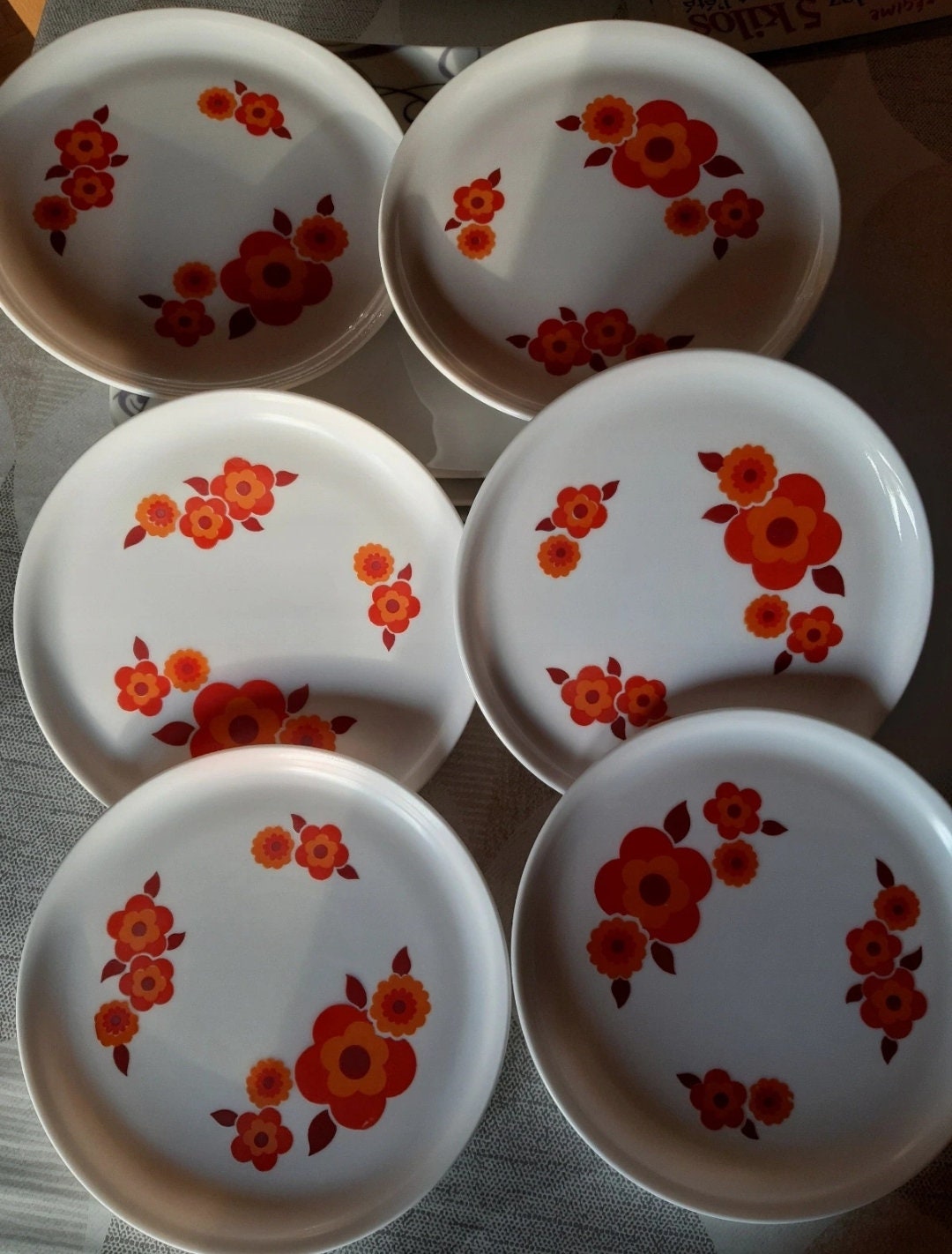Ensemble de 4 assiettes à dessert modèle Lotus - Arcopal
