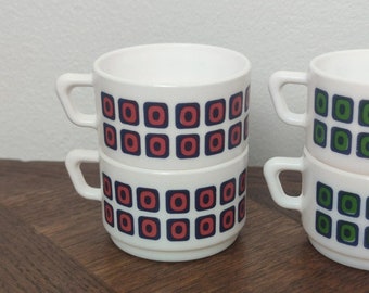 Arcopal Mugs Square コレクション - 1980 年代のヴィンテージ Arcopal Mugs Square コレクション - 1980 年代のヴィンテージ