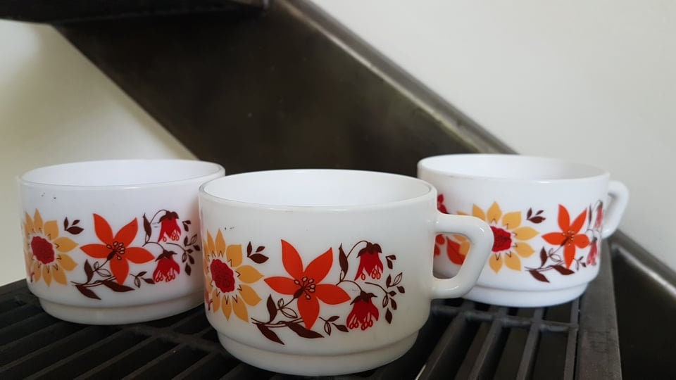 Lot Vintage De Tasses à Thé Arcopal - 3 Tasses à Thé + 1 Tasse à Café Style Flore - Multicouleur - France