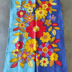 Vintage kitchen placemat 70s - retro 1970 Flower Power house