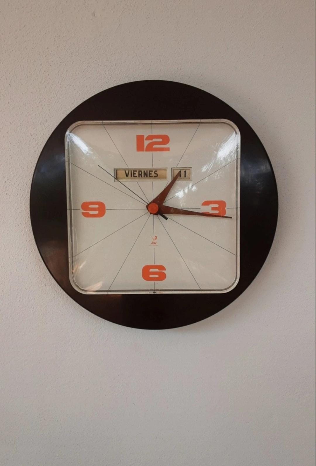 Horloge murale transistor Jaz – Licence ATO France – Vintage 1960/70 – Chrome - Antiquités Horloge murale transistor Jaz – Licence ATO France – Vintage 1960/70 – Chrome - Antiquités