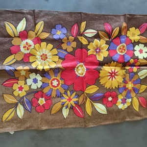 Vintage kitchen placemat 70s - retro 1970 Flower Power house
