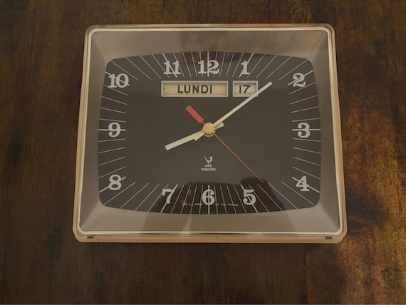 JAZ Transistor Vintage Wall Clock 1970s With Date - Elegant Retro