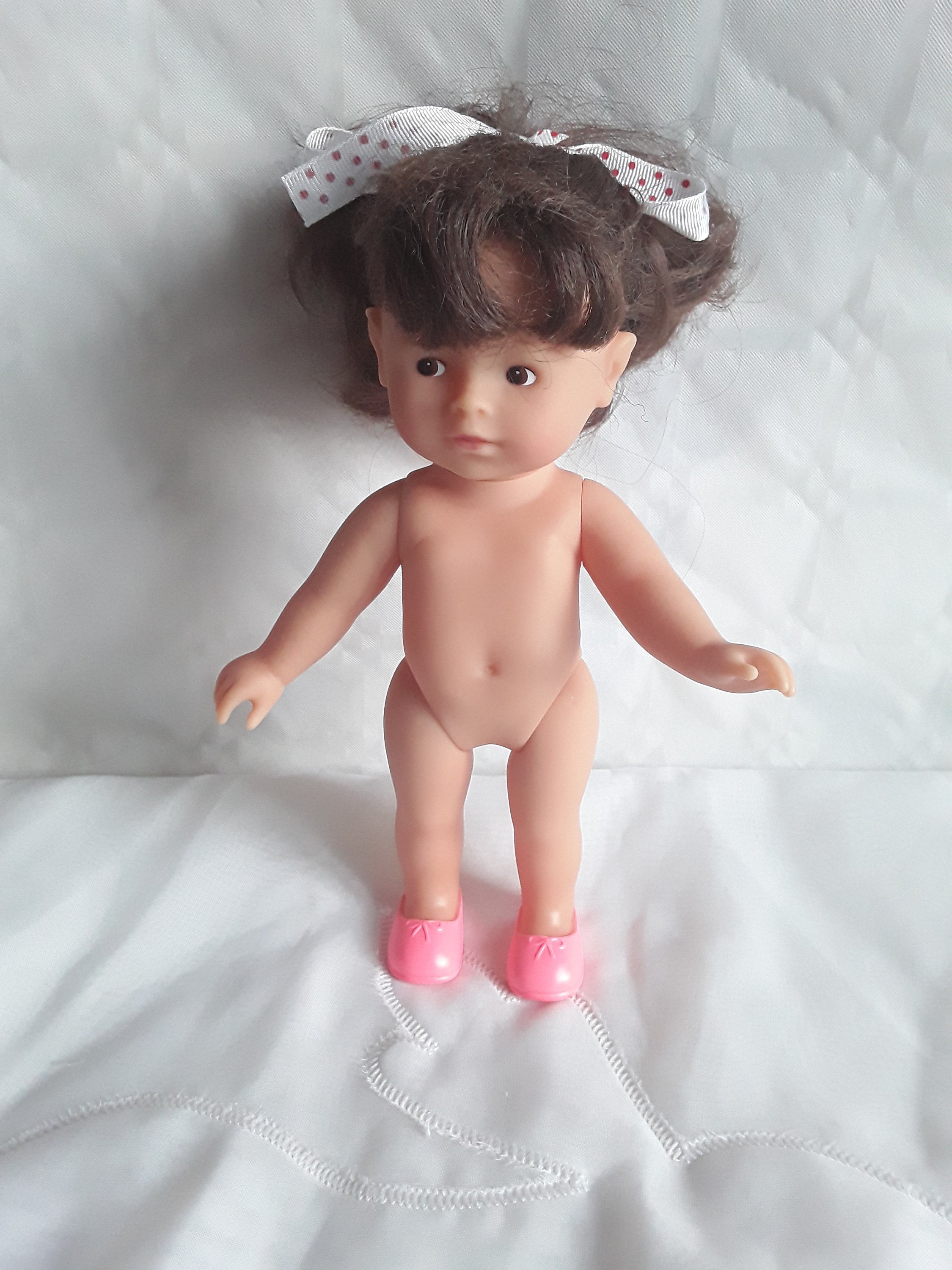 Poupée Corolle 36 Cm – Fille Brune Robe Rouge Fleurie, Vintage 2004