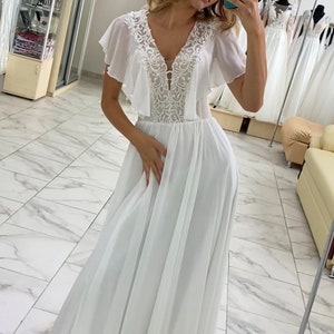 romantic wedding dress, unique wedding dress, amazing wedding dress, boho wedding dress, bohemian wedding gown, flutter sleeves wedding dress, butterfly wedding gown, chiffon wedding dress, lace wedding dress