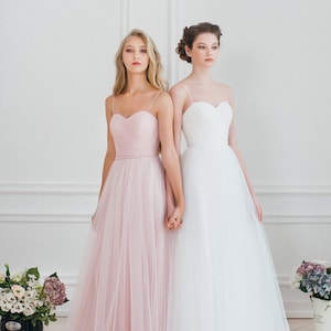 pink wedding dress, tulle wedding dress, simple wedding dress, long pink tulle dress, corset wedding dress, a ribbon fastening on the back, effortless tulle dress, a thin waistband is embroidered with crystals and pearls