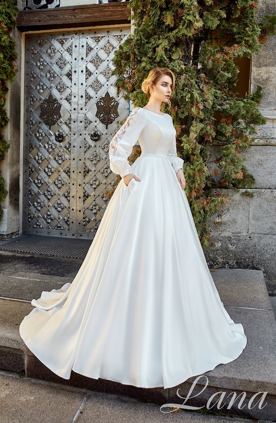 The Sales Rack-Bohemian Satin Bridal Dress With Bow Back