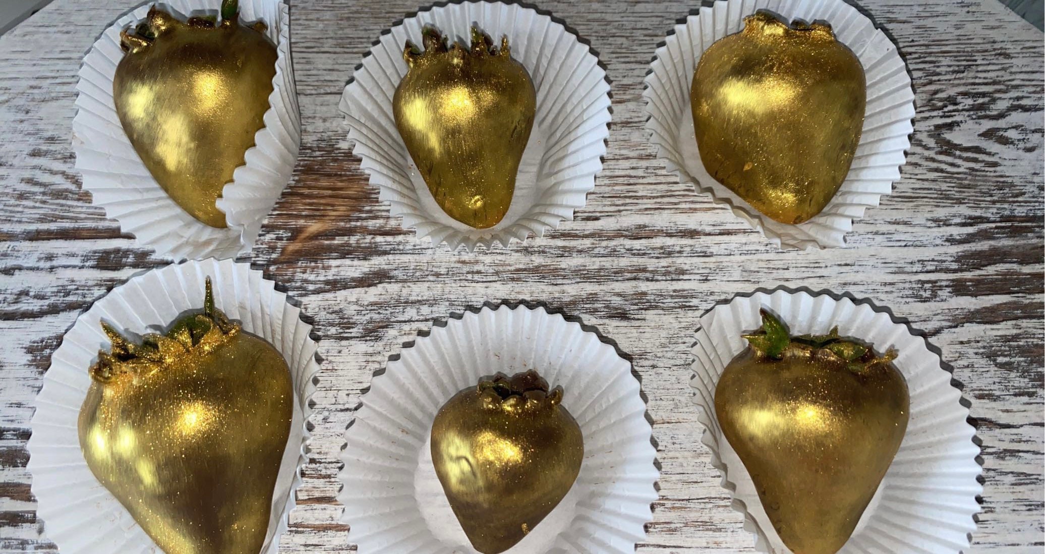 Gold Strawberries Chocolate Covered Strawberries Dessert Etsy