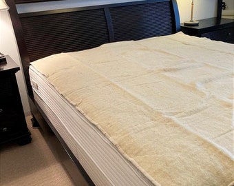 Organic French Wool Mattress Pad, USA Made, Full/Queen/King - TWINXL  the last one is available.