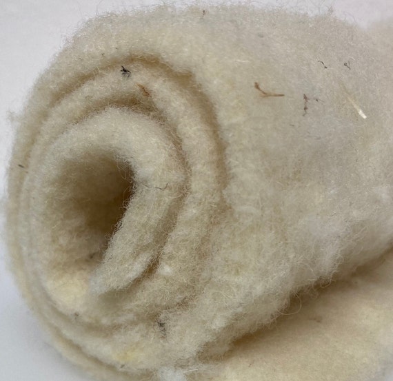 Sheep Wool Batting All Natural Fabric 500gsm 1/2 Thickness Bag Quilt  Filling High Quality Crafts Perfect for Holiday Crafts Gifts 