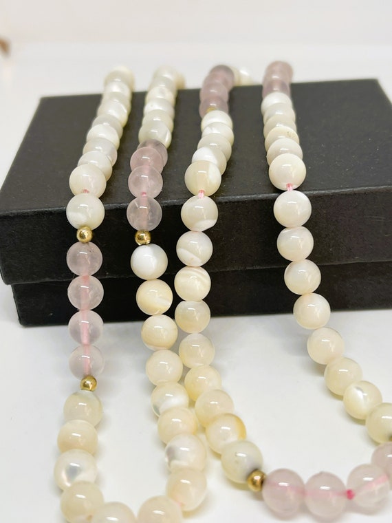 Vintage Round Glass Beaded Necklace Milky White, … - image 6