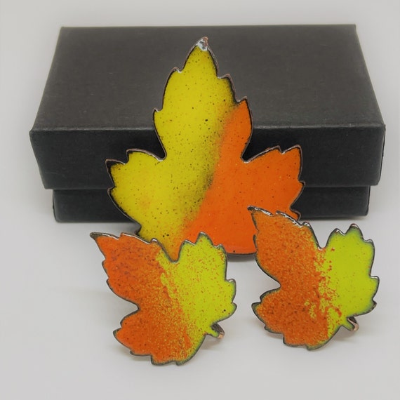 Orange and Yellow Fall Leaves Brooch and Earring … - image 9