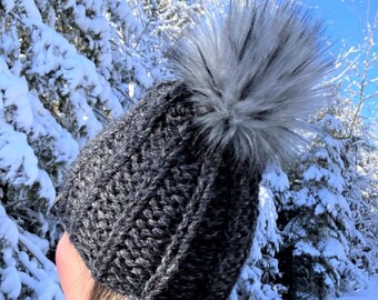 Charcoal bulky knit beanie / faux fur pom / chunky knit hat / acrylic wool blend / Toronto knit hat/ Canada handmade beanie