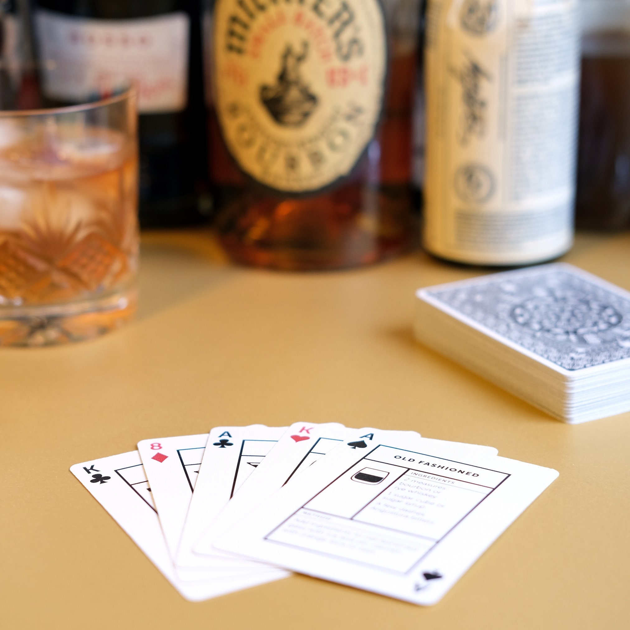 Cartes Cocktail. Tous Les Cocktails Que Vous Devez Savoir, et Comment Faire, Dans Un Seul Jeu de Car