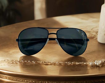 Polarized Aviator Sunglasses: Matte Black Frame, UV 400 Protection