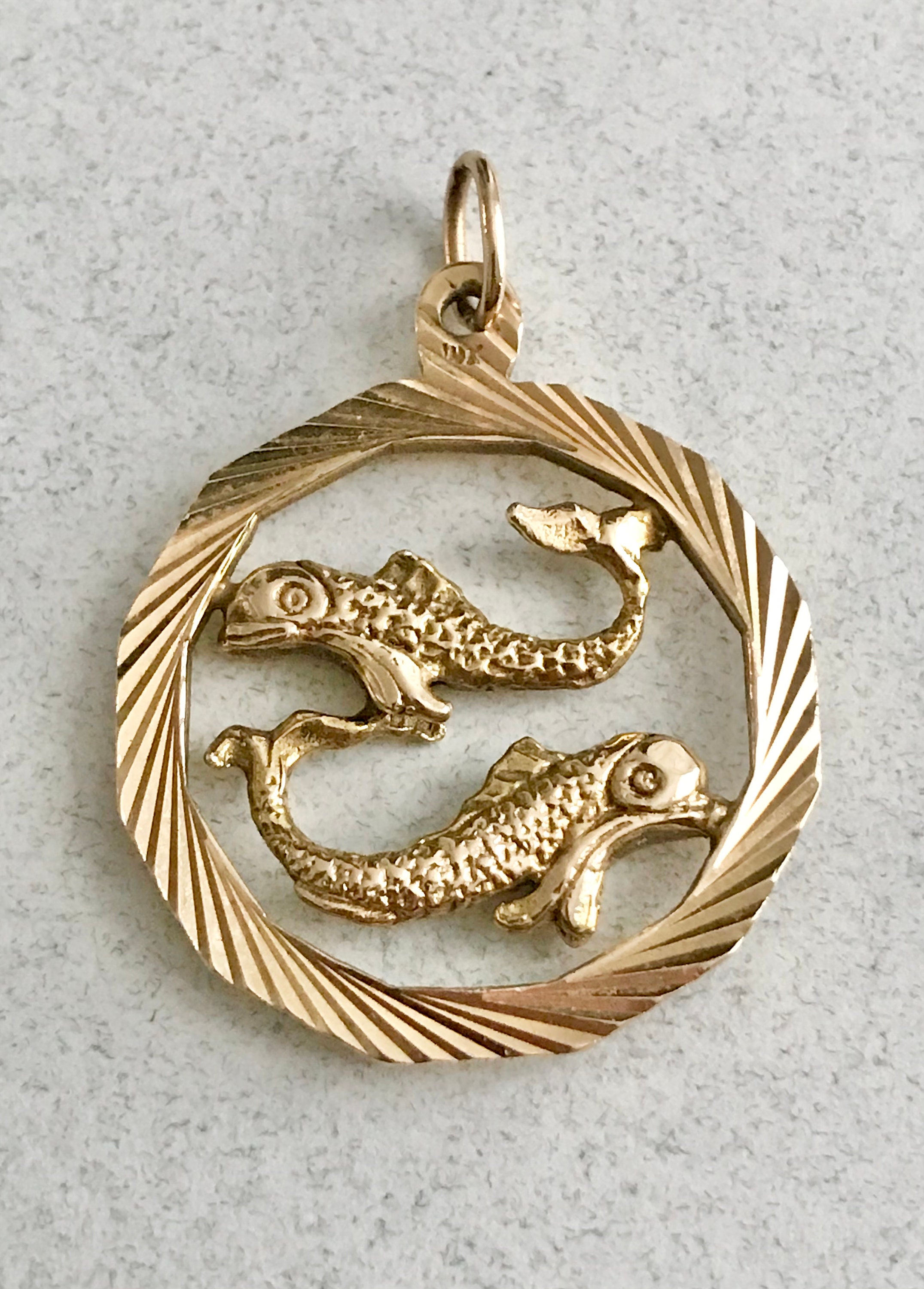 Vintage 14K Gold Pisces Pendant 