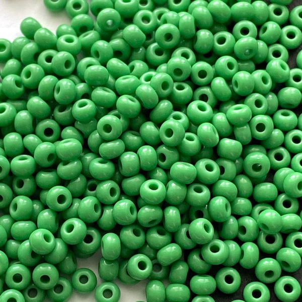 Green #8 & #11 seed bead, kelly green beads, tiny mint green round beads, opaque green beads, round beads for jewelry, Czech seed bead