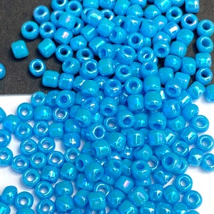 Rainbow Blue #8 seed beads, Matsuno glass blue bead, size 8 opaque blue seed beads, Blue glass seed beads, iridescent blue beads