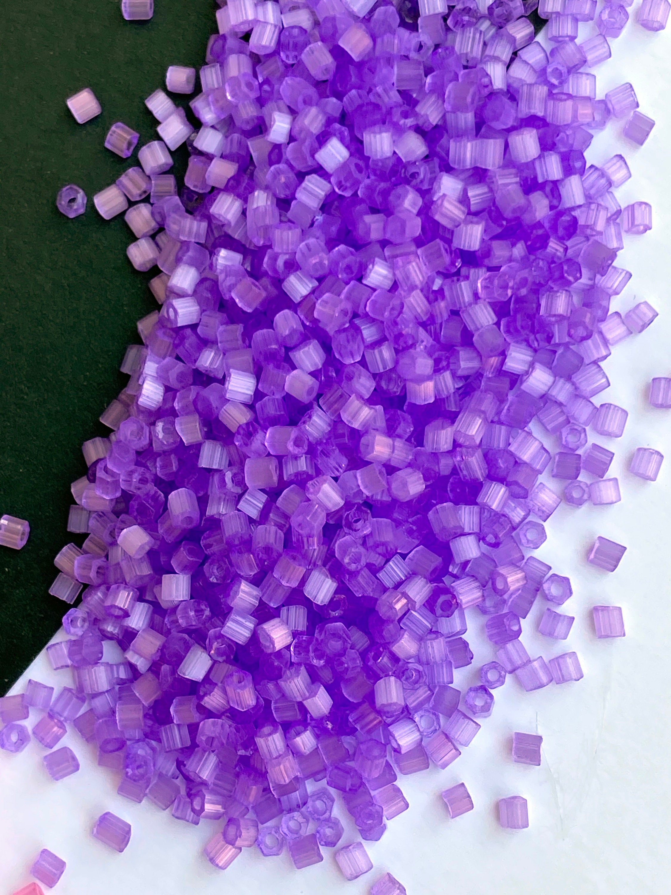 11/0 Clear,Mixed Purple Lined Seed Beads-0630-76