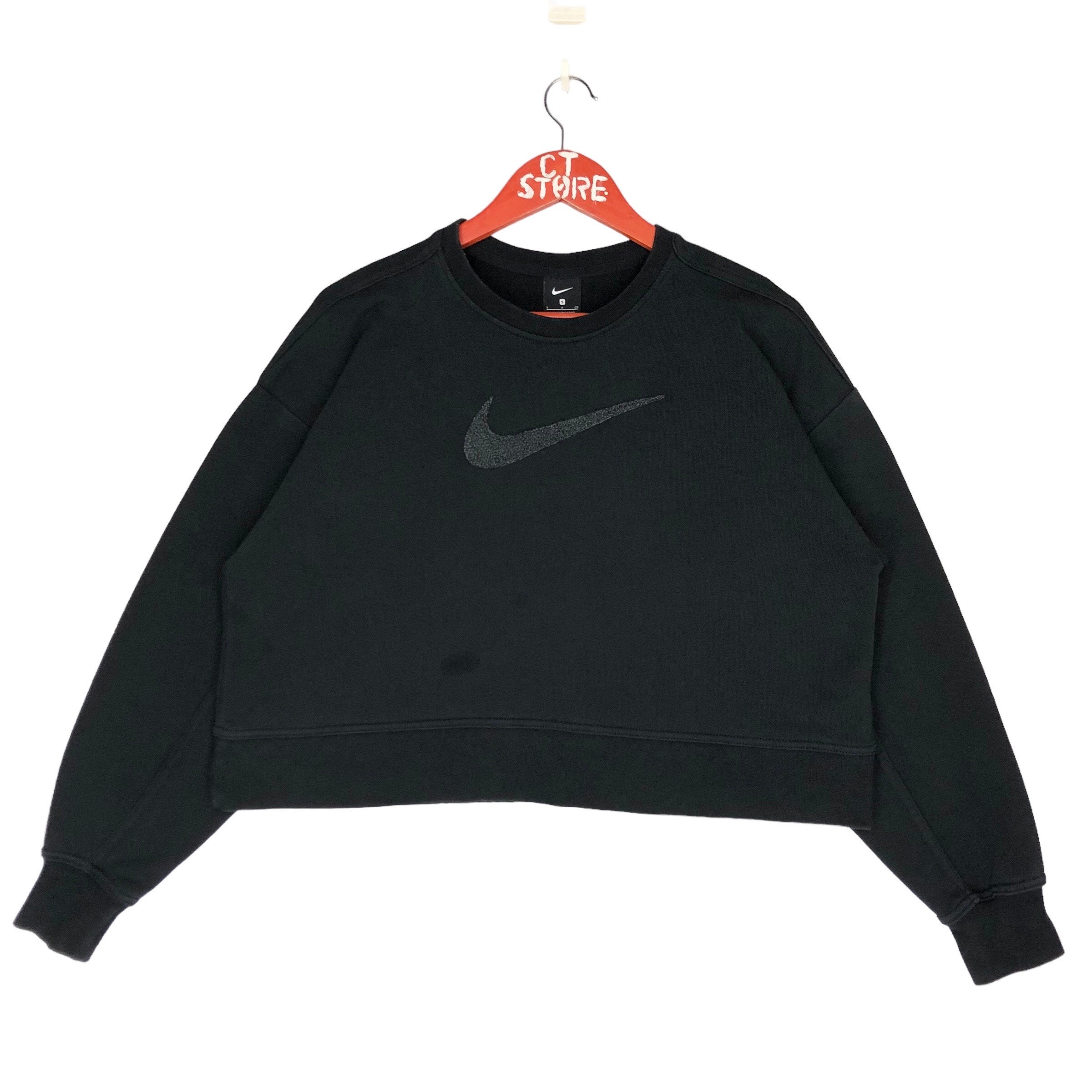 Nike, Tops, Nike Sportswear Essentials Cropped Crew Neck Sweatshirt Womens  Medium