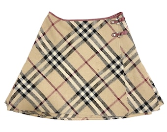Burberrys Nova Check Wool Mini Skirt Size 28 INCH , Burberrys Skirt, Burberrys Mini Skirt, Burberrys Women, Luxury Skirt, Nova Check Skirt