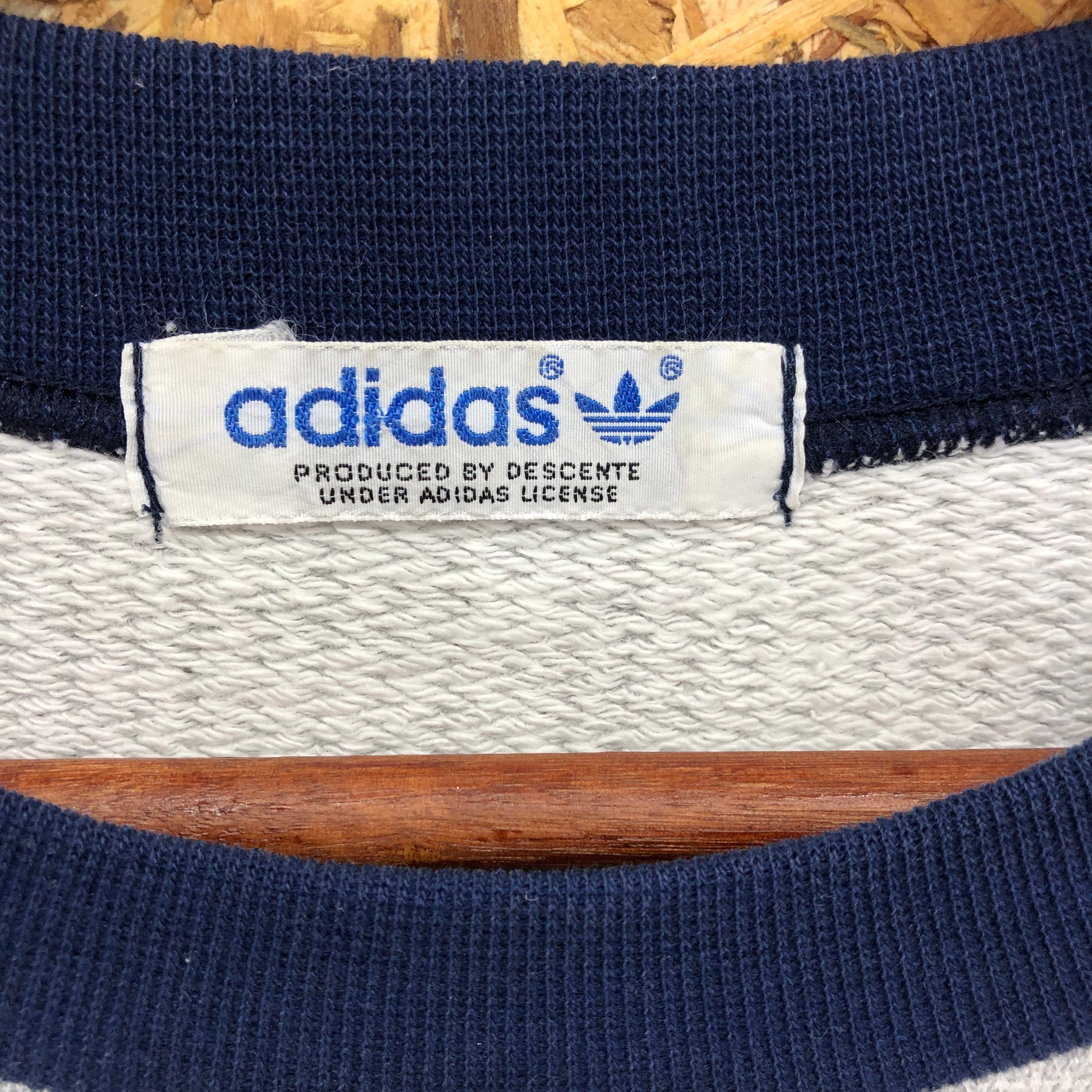 80s〜 adidas DESCENTE ice blue sweatshirt 1984 Vintage Adidas X Descente Spirit of the Games Crewneck