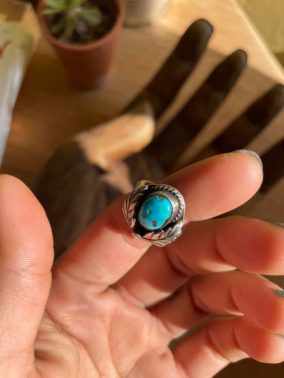 Navajo Old Pawn Turquoise Ring Size 5 - image 7