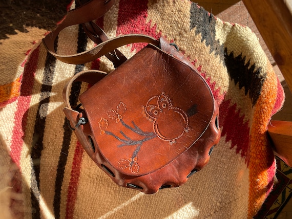 Vintage owl tooled all leather saddle bag - image 1