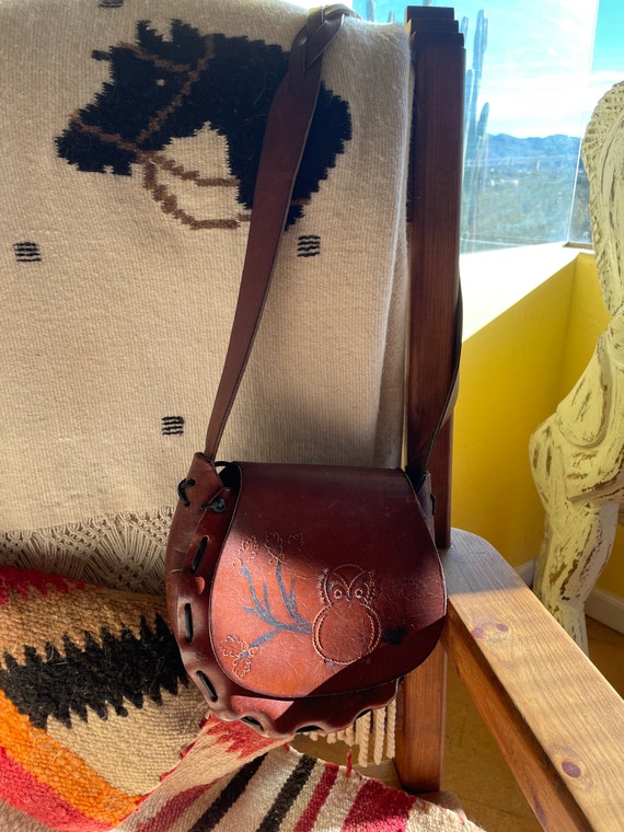 Vintage owl tooled all leather saddle bag - image 2