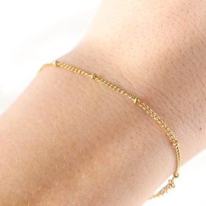 Pulsera satélite delicada - Pulsera de cadena de cuentas que no se empaña - Pulsera de oro delicada - Pulsera de cadena de esfera delicada - Pulsera de oro personalizada