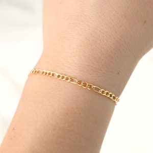Figaro Chain Bracelet - Tarnish-free Figaro Bracelet - Dainty Gold Bracelet - Delicate Chain Bracelet - Custom Stainless Steel Bracelet